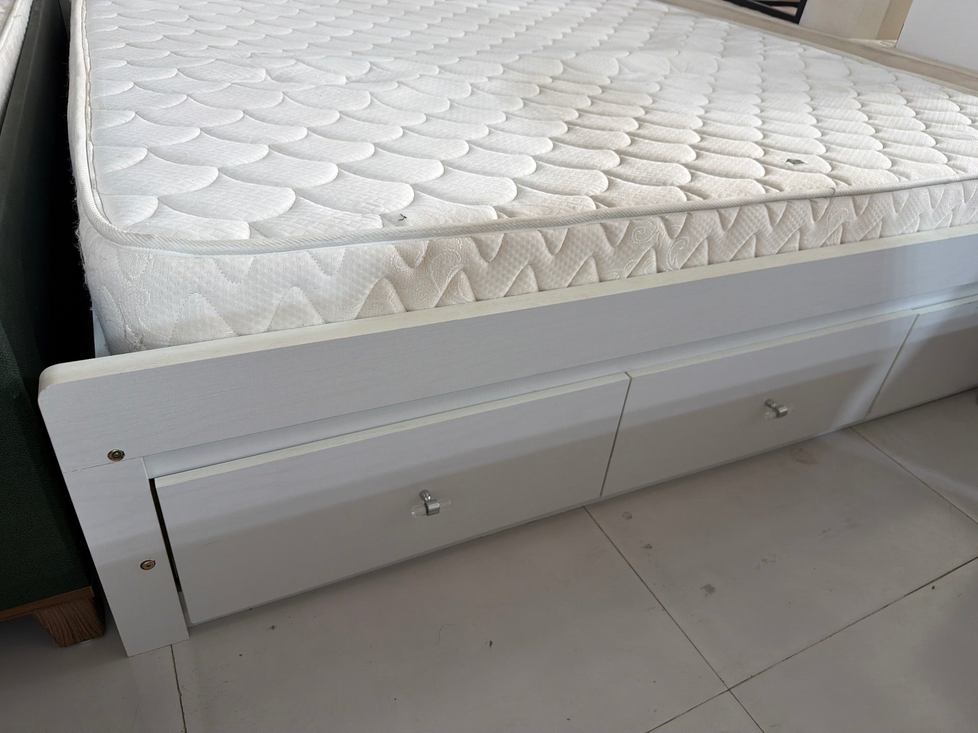 Home Centre Bedroom Set
