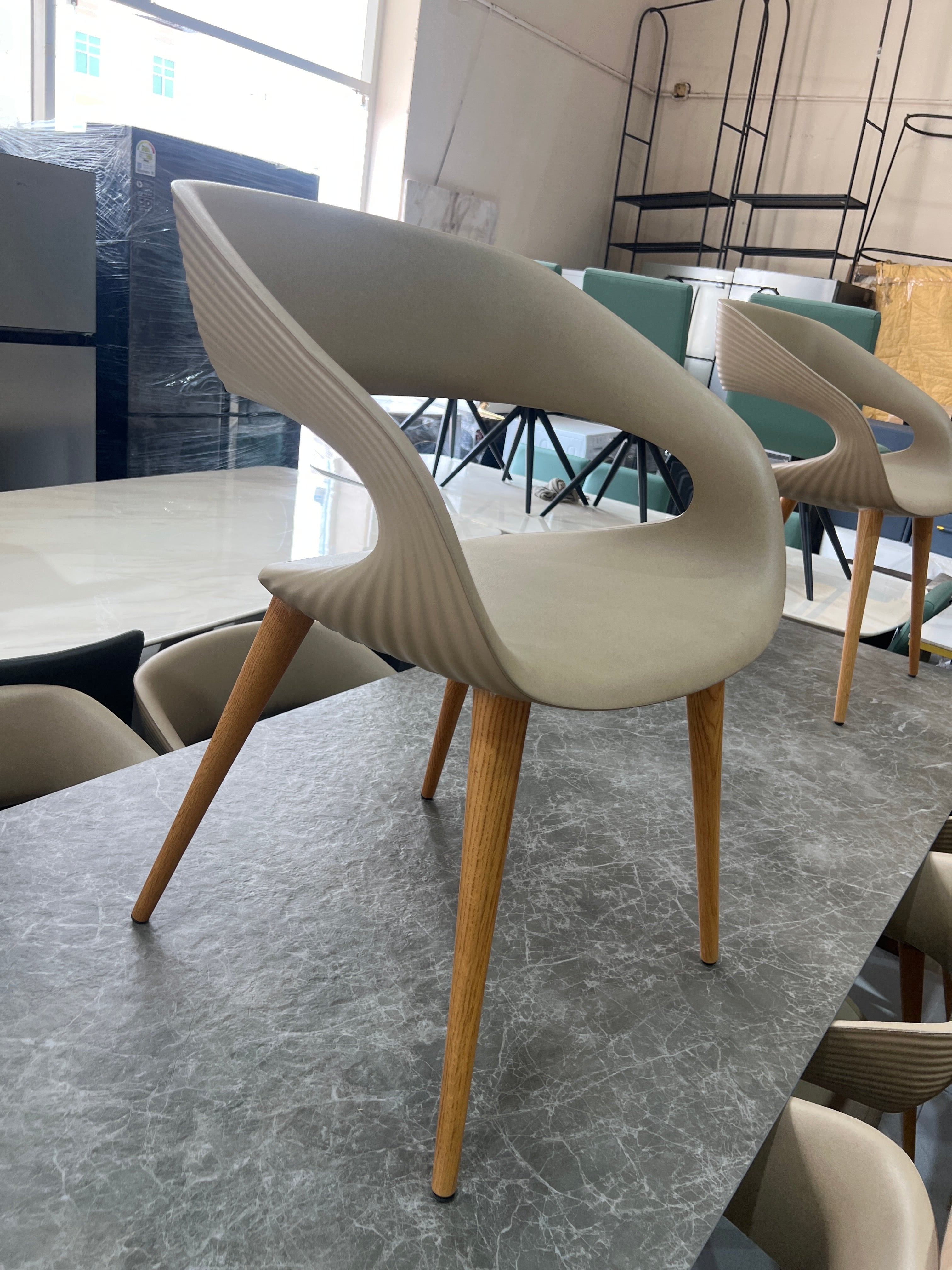 Italian Dining Table and 8 Chairs - Like New